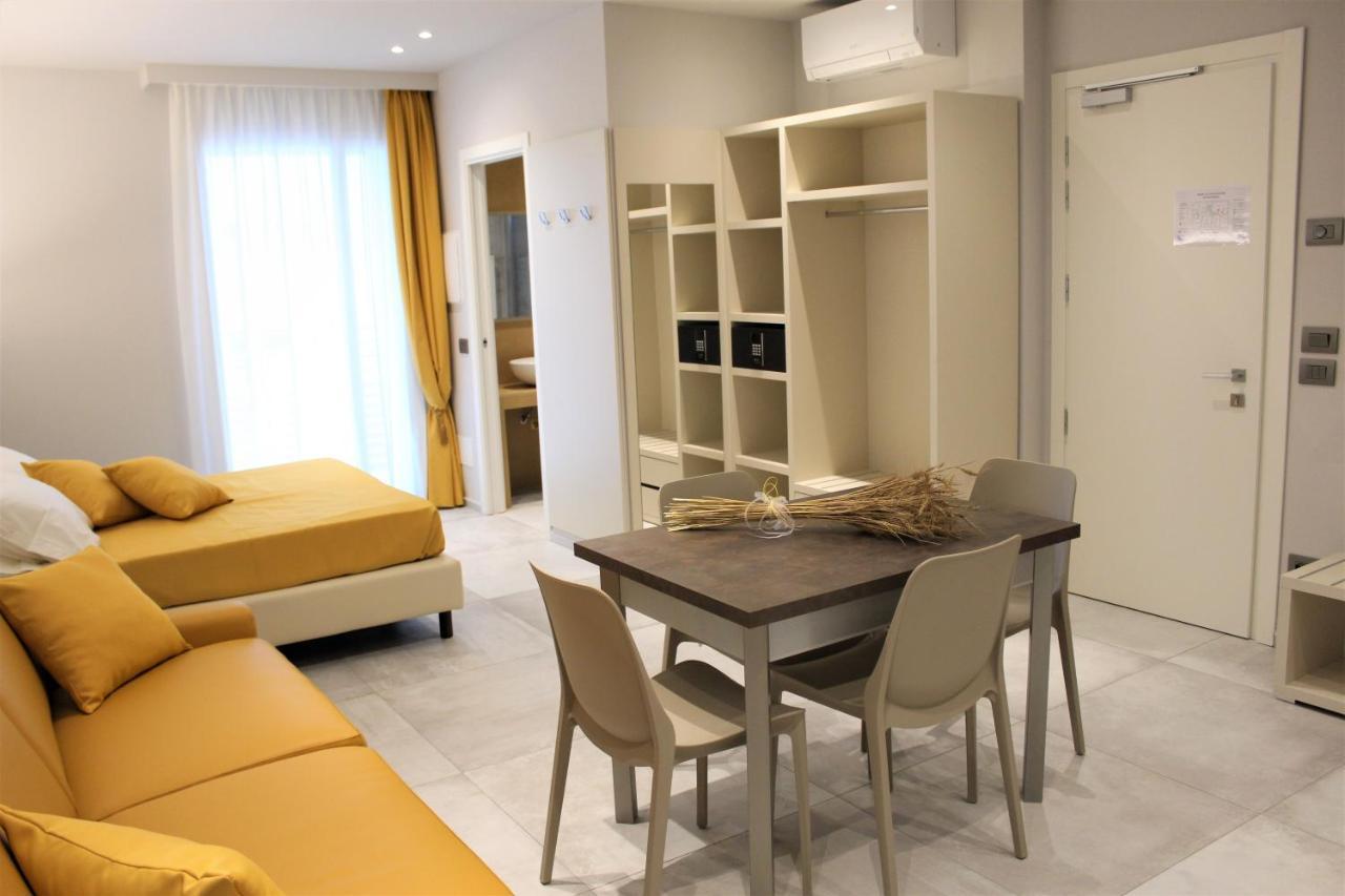B&B Primrose Residence Hotel Rimini Exterior foto