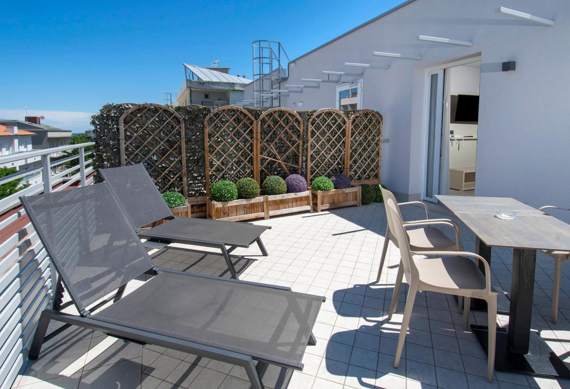 B&B Primrose Residence Hotel Rimini Exterior foto