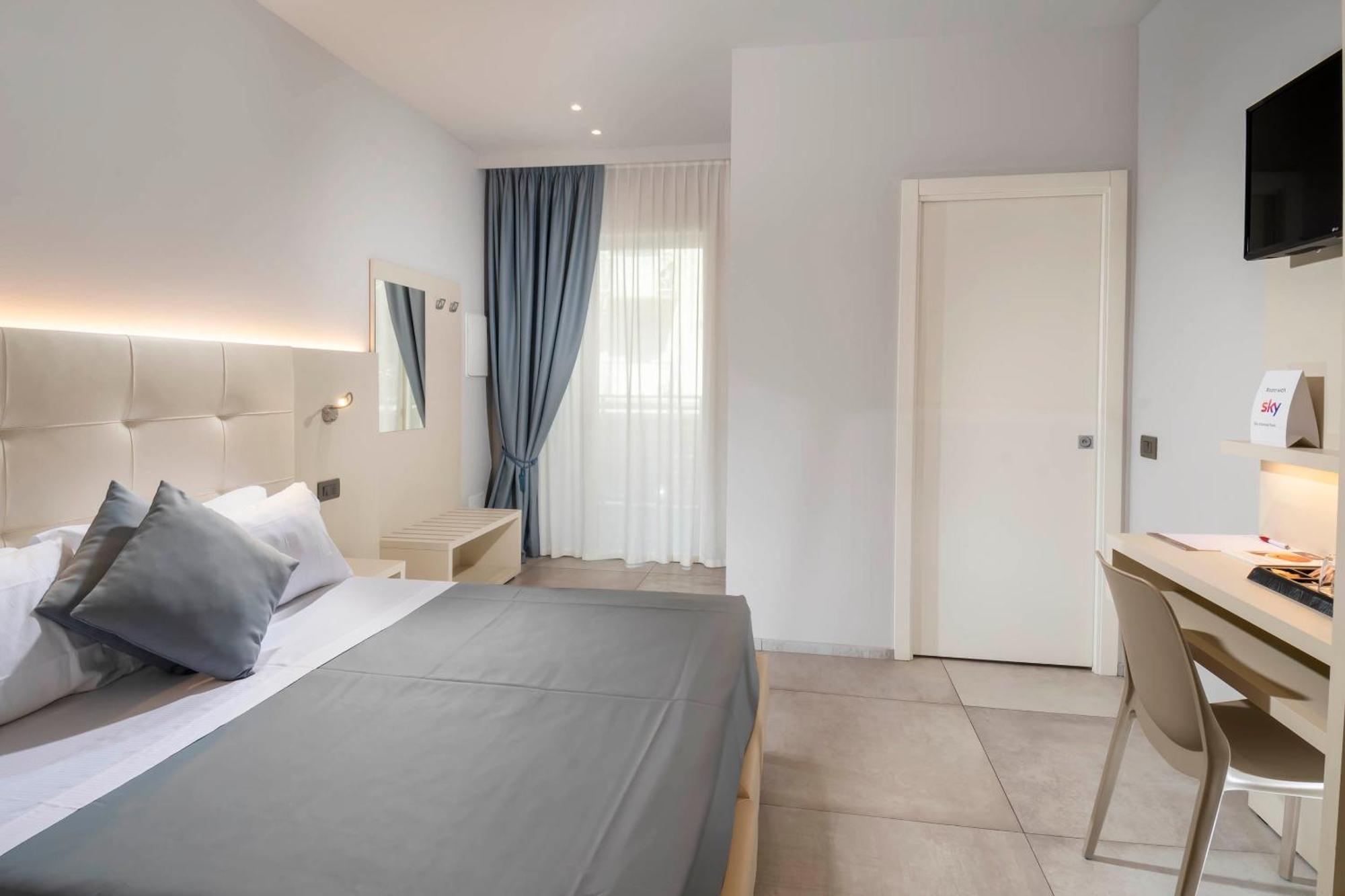 B&B Primrose Residence Hotel Rimini Exterior foto